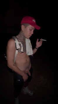 Harry_jen | Sexy Guy Smokes and Pisses