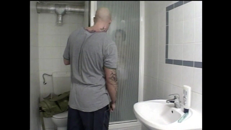 The Hunter Collection: 阴户紧致的天真少女在浴室里被大鸡巴射在嘴里