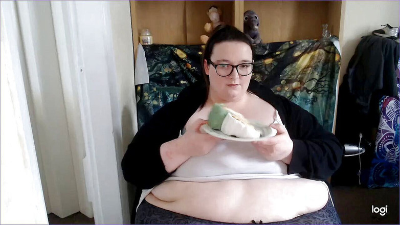 SSBBWLadyBrads: ケーキを食べよう