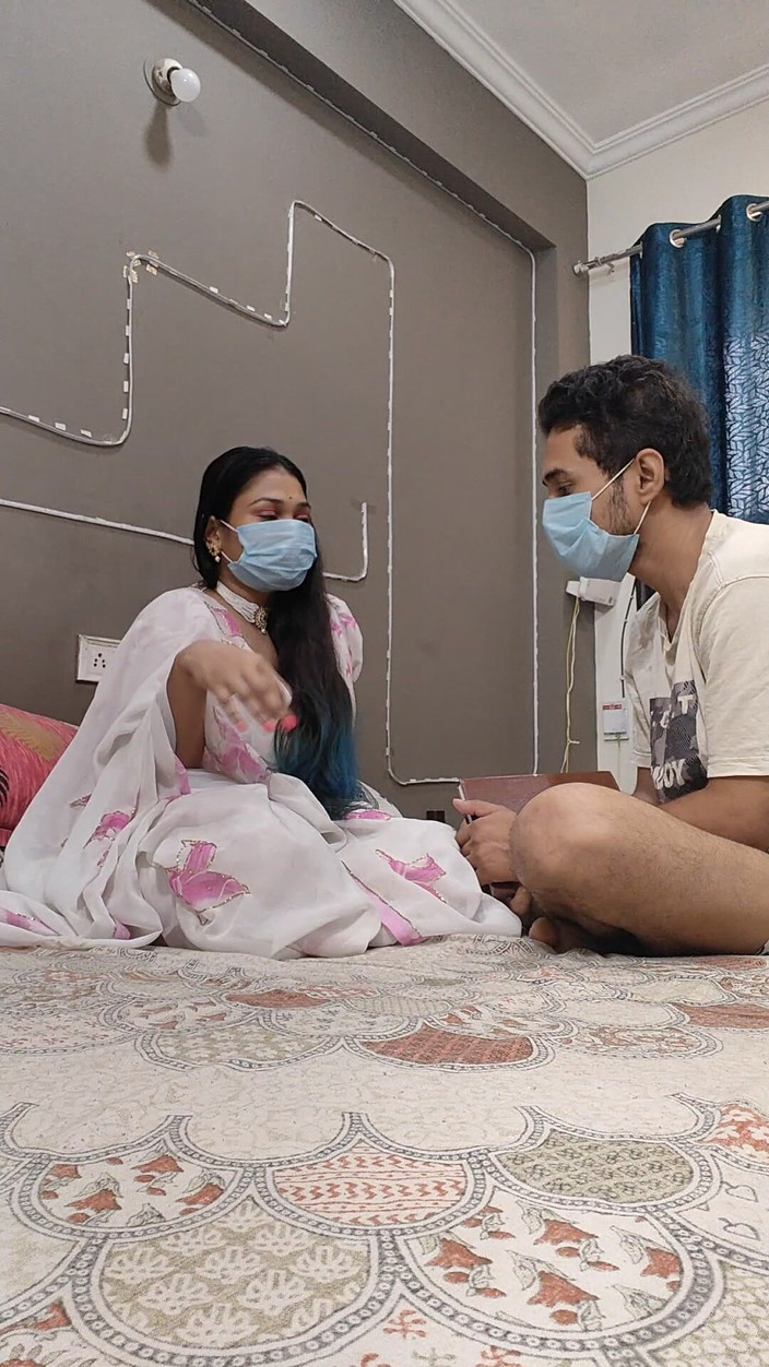 Crystalcouple: Nói chuyện tục tĩu giữa giáo viên và học sinh