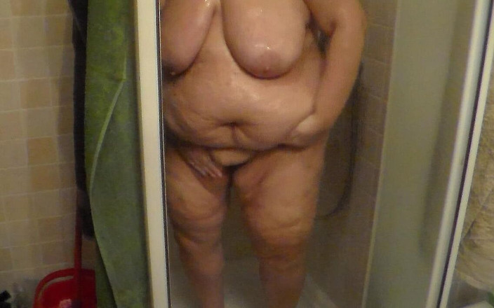 Sex hub couple: Jen se pro tebe sprchuje