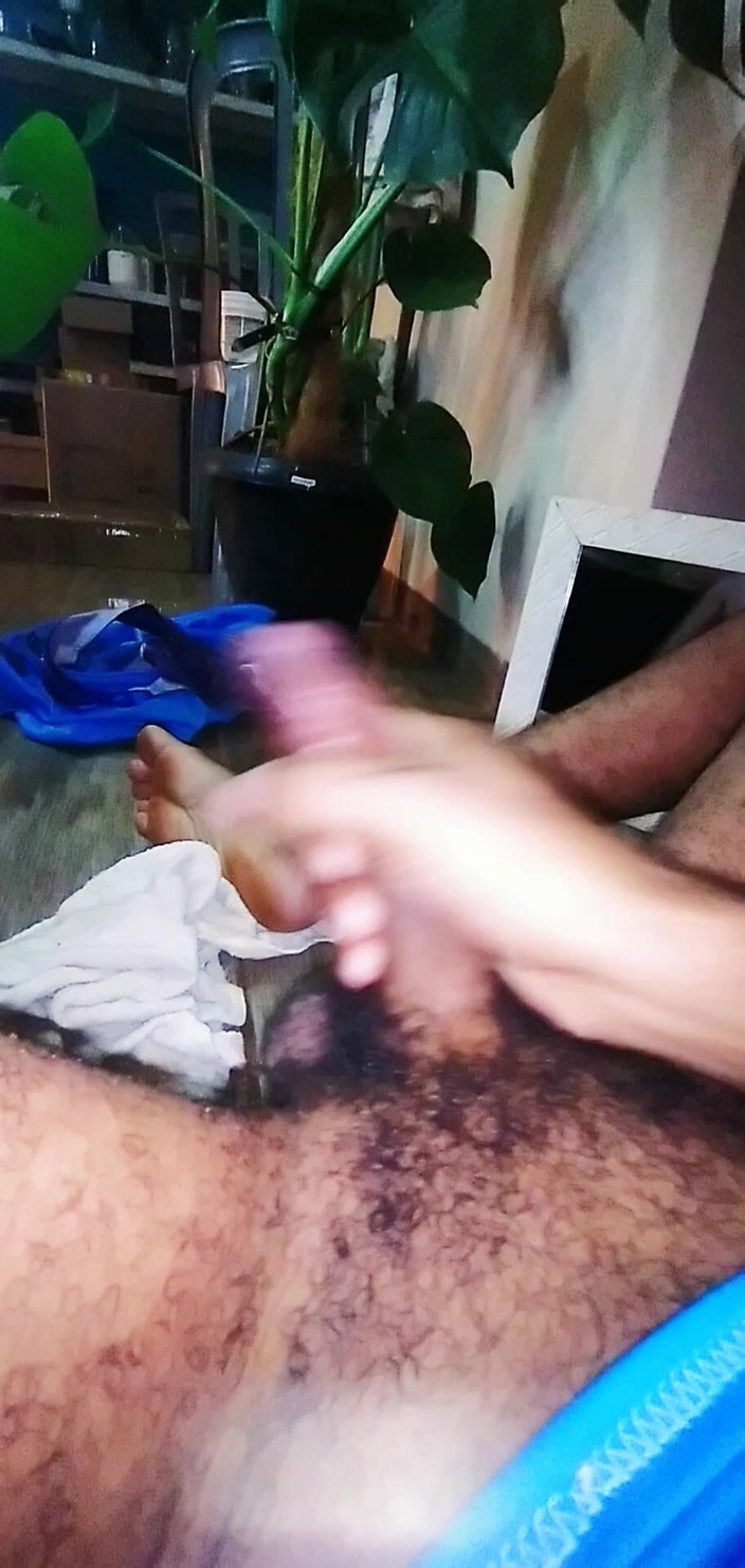 Mikhael Taylor: 官能的な素人 - Ep. 1 ソロ