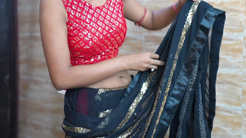 Neha Gupta: Desi Girl Solo