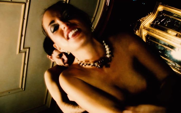 BestPorn85: Kaia Kane в Skank туннель