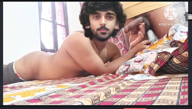 Desi__Panda: La première fois que mon demi-frère, grosse bite monstrueuse dans...