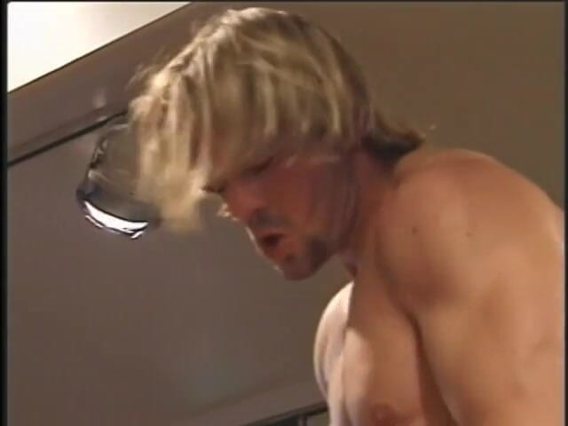 Porncentro: Blonde with short hair fucked in front of the wall...