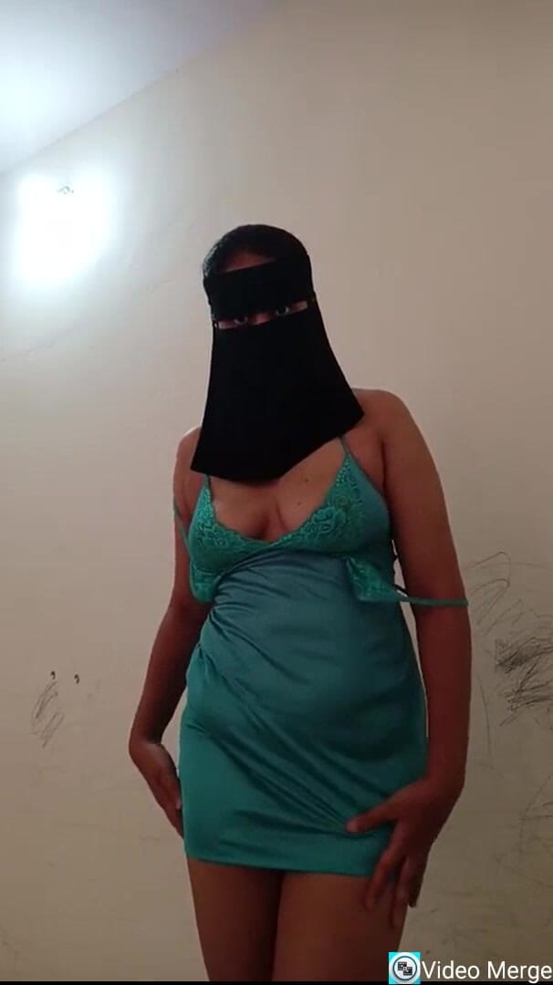 Bigbarrek: Горячая жена снимает Бикни