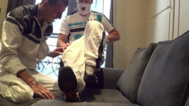 Sneaker gay: Tony suck and fucked by anonymous straight