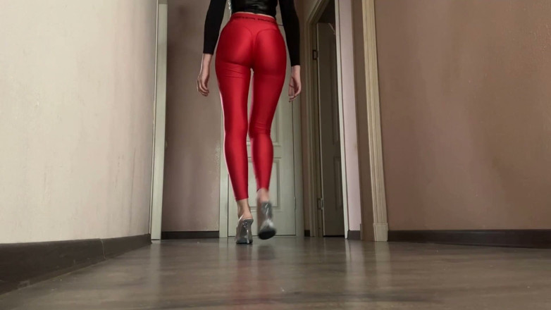 Skinny_lady69: Tacchi clic dita, leggings attillati domme senza cuciture