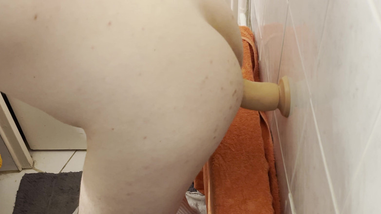 Aimeronds: Saya diam-diam menikmati dildo saya