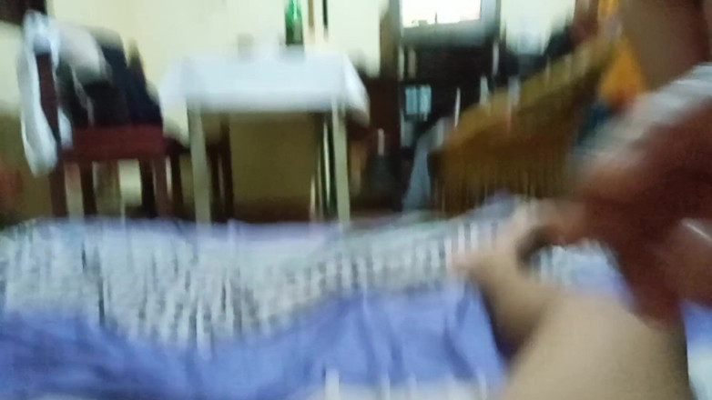 E-Alfa: Латина мамка годує, п'є Лекіту