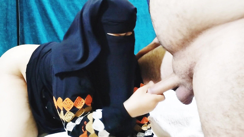 Ahmed and Samah: Giám đốc trường đại học đụ người giúp việc