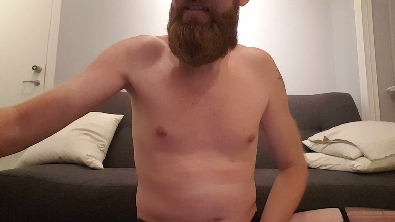 Pijothepisslover: Arsch-masturbation mit selbst lutschen teil B