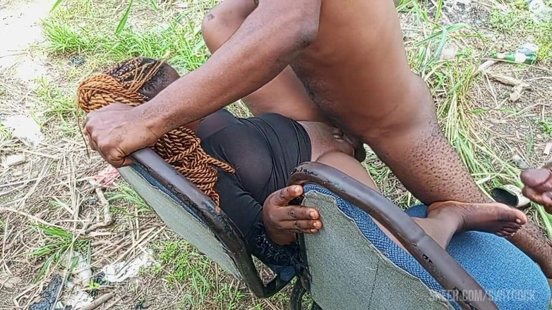 Switcock: Zwei freunde wechseln sich an meiner saftigen muschi ab