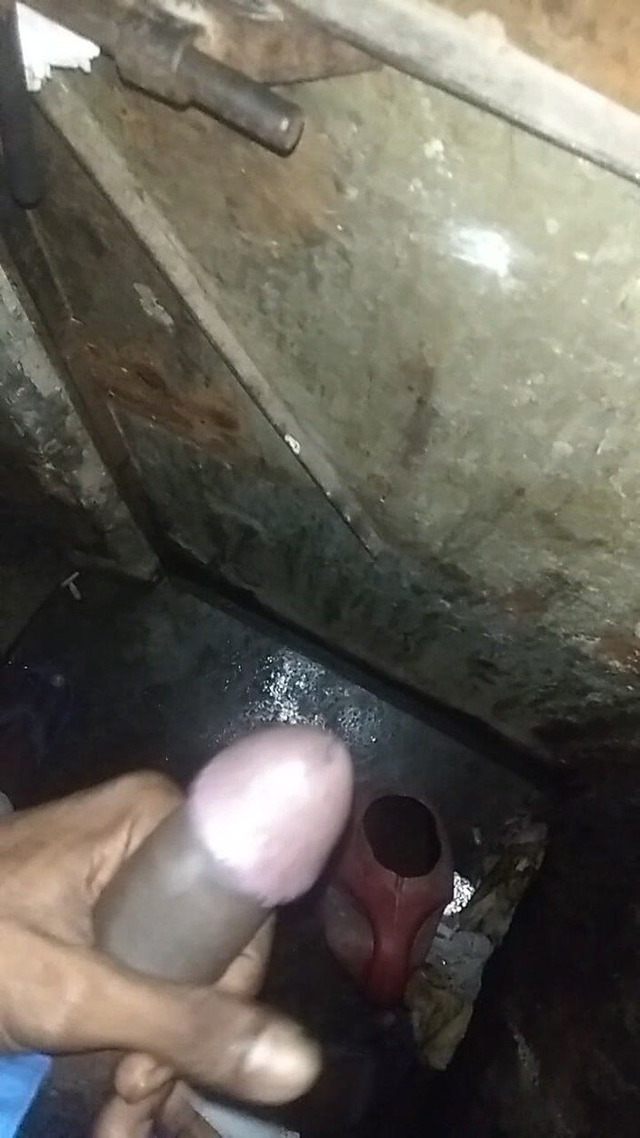 Ad solo videos: 내 털이 무성한 자지 자위