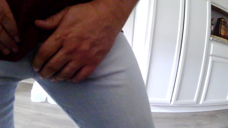 Dick Pants: मेरी नीली जींस में उभार नृत्य