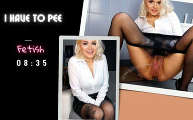 Marlene Moore: Devo pisciare. Pisciare, chiacchiere sporche. Feticcio