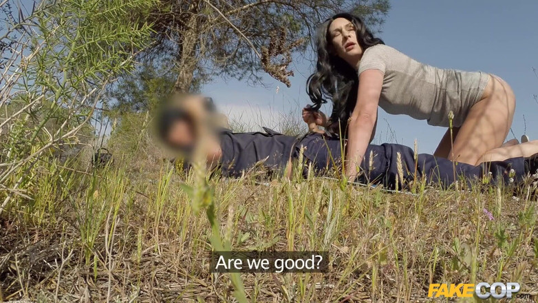 Fake Cop: Fake Cop - Sexy MILF Sophie Garcia Gets Mouth Full of...