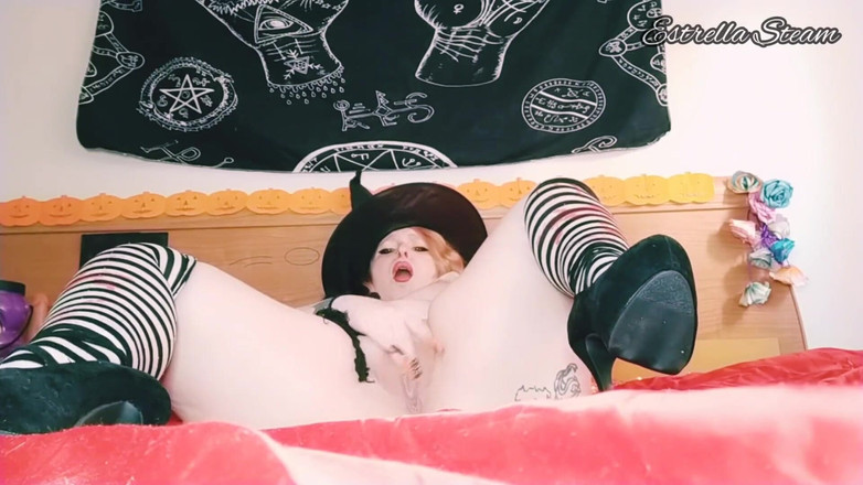 Estrella Steam: Čarodějnice masturbuje