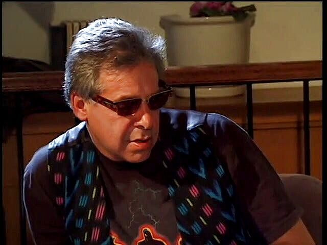 Whites on Blacks: 一个鞭子男人和两个黑人妓女在2女1男3P