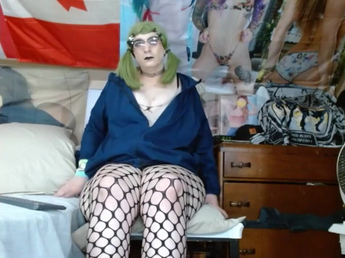 CosmicJones88: Fat Sissy Fuck Dancing for Men to Insult and Laugh...