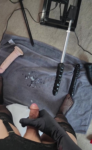 JessicaXD: Caresse en solo dans des bas moulants