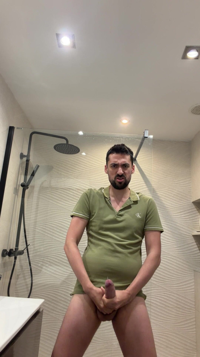 Liam Harding: Hot Stepdaddy Jerking off in Bathroom