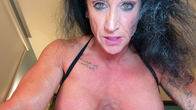Kandylegsxxx: Pegging POV: Your Private Session in Kandyland