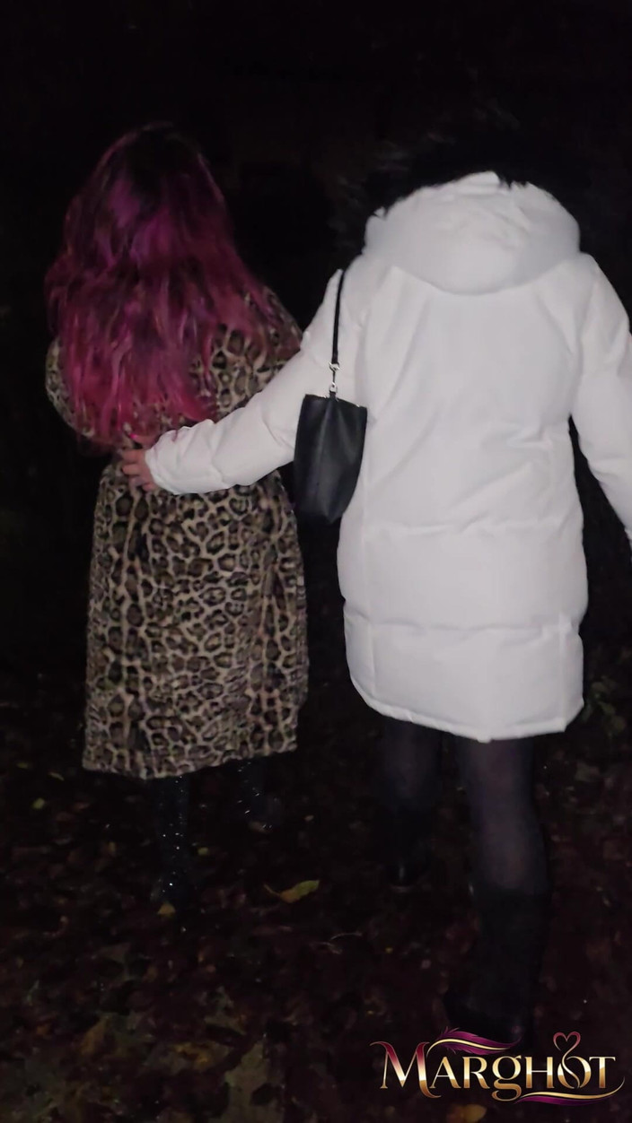 Sexymarghot: エキシブ・アンシーとマグダレーナ・メデューサ:彼氏を一緒に吸い、彼のジュースをどこへでも持っていく