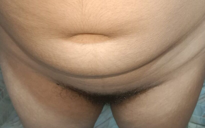 Lovely Queen: Popis kundičky Bhabhi