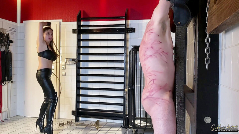 Goddess Lena: Chicoteado na cruz de Santo André