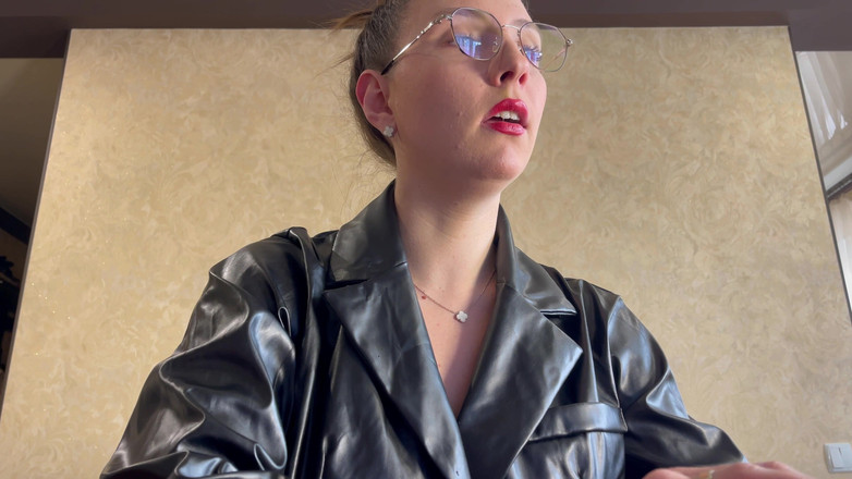 Hottie goddess: アレルギーくしゃみの狂乱:湿っていて荒々しい