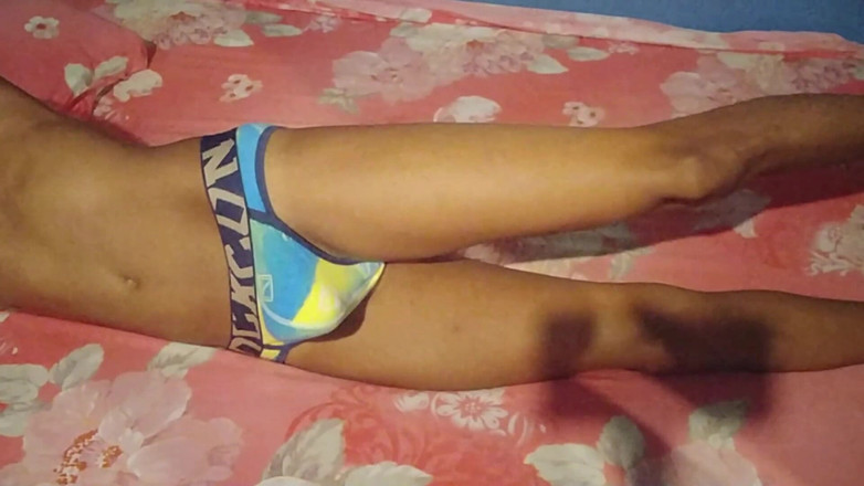 Hot Kolla: Homosexual cu perna futând un twink sexy