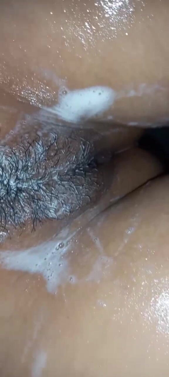 Mangacaribe: Kayınvaliyemin evinde yetenekli bir bahçıvanla seks