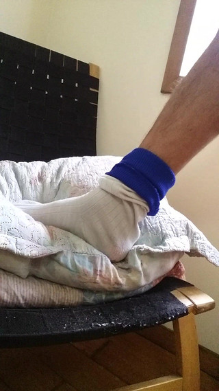 Boy top Amador: ti piacciono i piedi di un maschio dopo il calcio?!