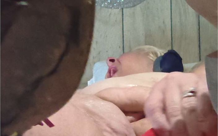 HerculesnVENUS: Pounding Pussy so Intense Shes Cumming Hellbent