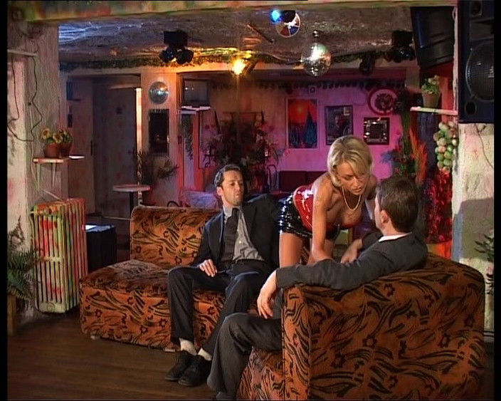 Dark Holes: Tehlikeli penetrasyonlar