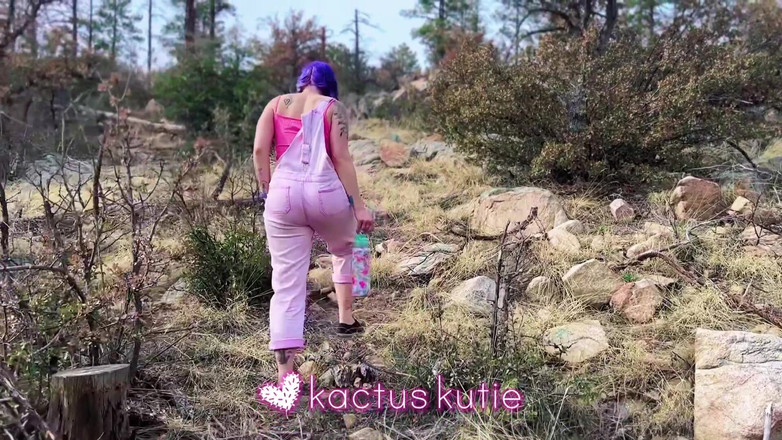 kactus kutie: Oeps! Ik plaiste mijn roze overall tijdens onze wandeling