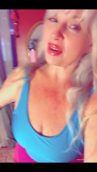 Rival Twinsters Filming Behind the Scenes