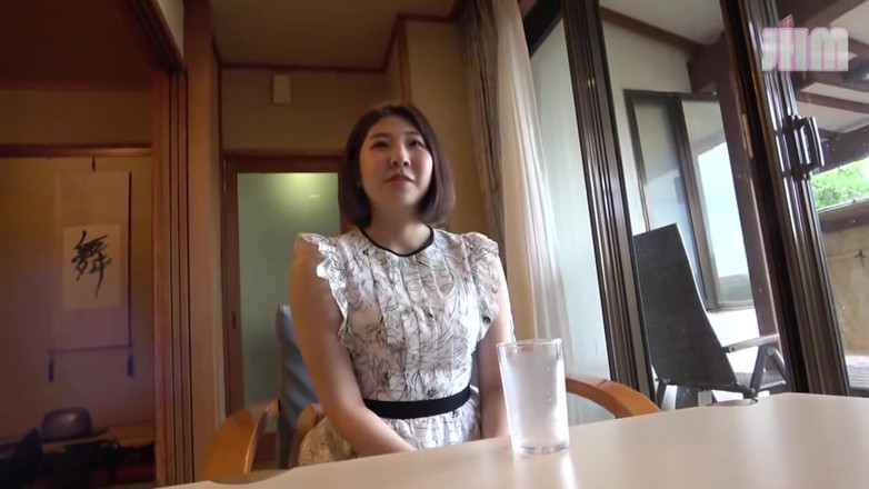 Japanese Hentai Matings: Scape în stațiune cu Miria, o femeie căsătorită de 31 de ani - 1