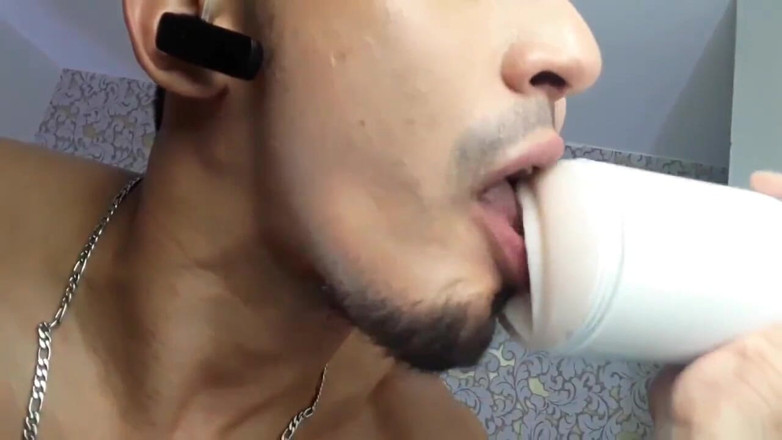 Alex duque Andre kiss: Pepek poket saya dikejutkan oleh zakar besar saya
