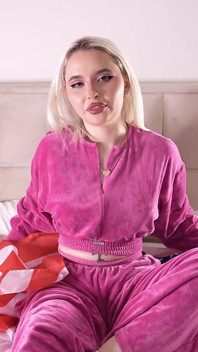 Souhlasil jsem, že ji vyfotím, a všechno to skončilo špinavým sexem