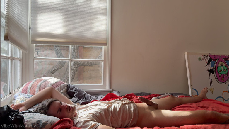VibeWithMommy: Sextape with Stepmom