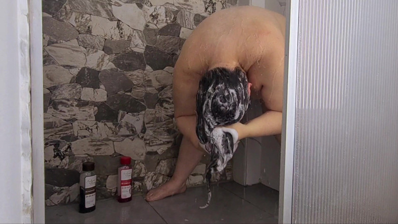 Alice H: Washing My Hair