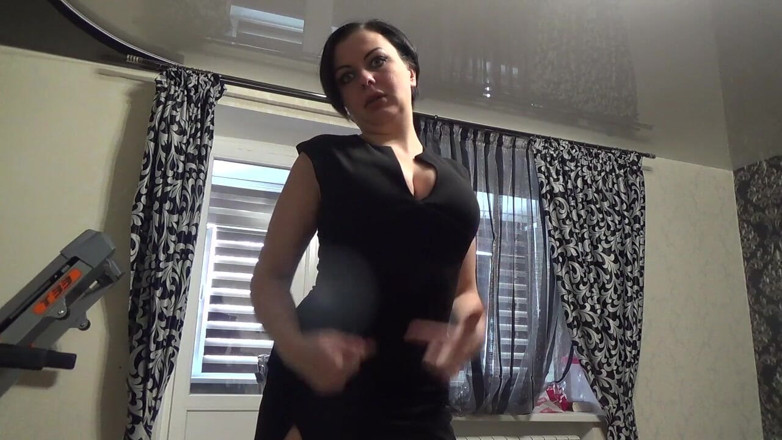 Sexy Milf: The sexiest my outfit N3 Modeling long classik balck dress...