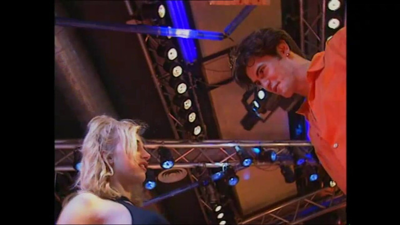 Muschi movie official: Napalona orgia w łazience klubu