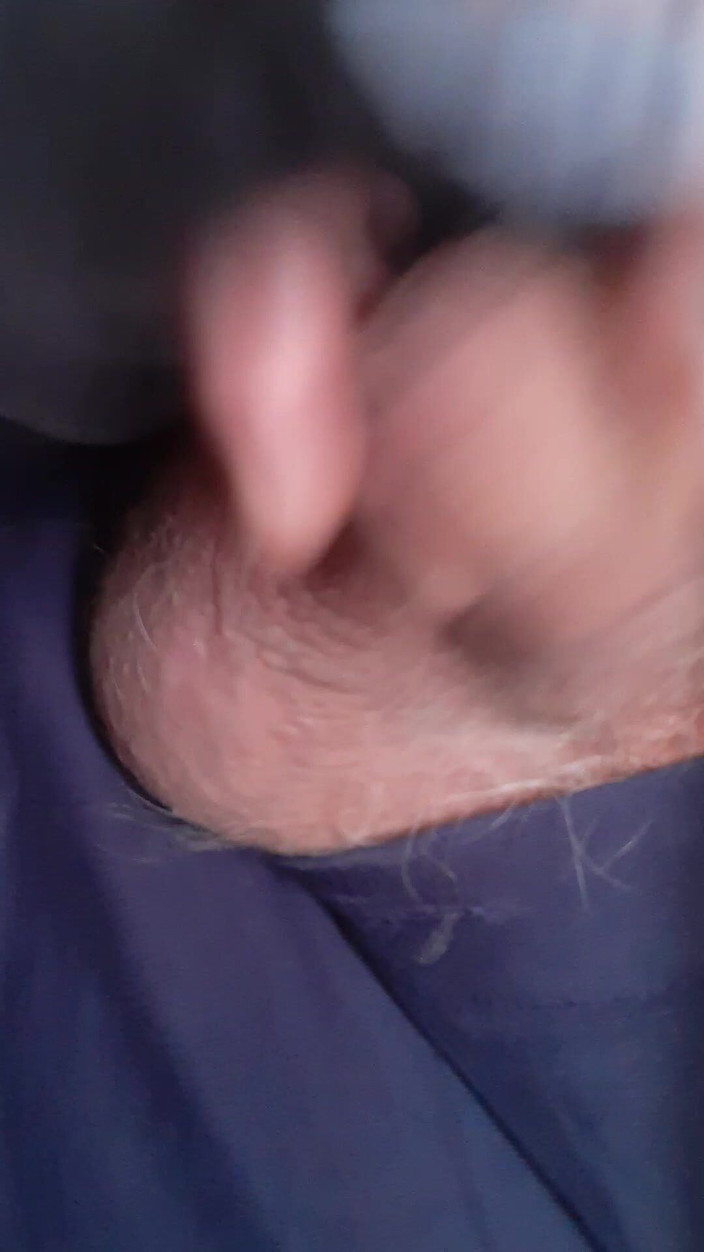 Karlchengeil: Trek af met de broek van de vrouw