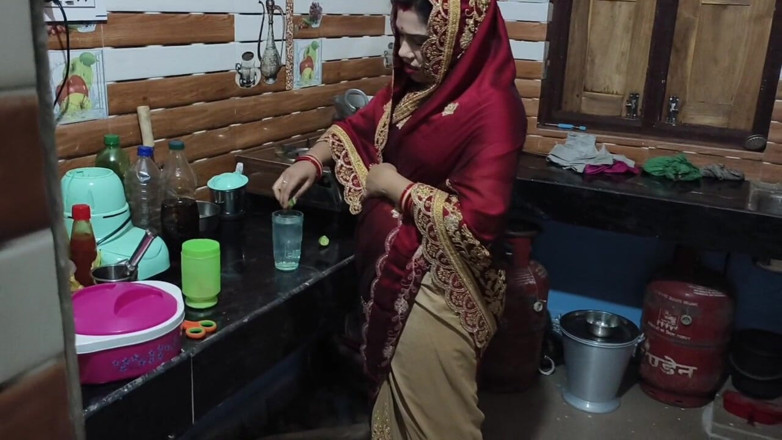 Sona bhabhi: Old Man Affair with Stepdaughter-in-law, When His Stepson Was Not...