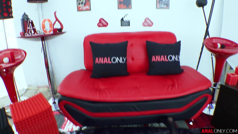 Anal Only: Dupska zabawa z kwietniem