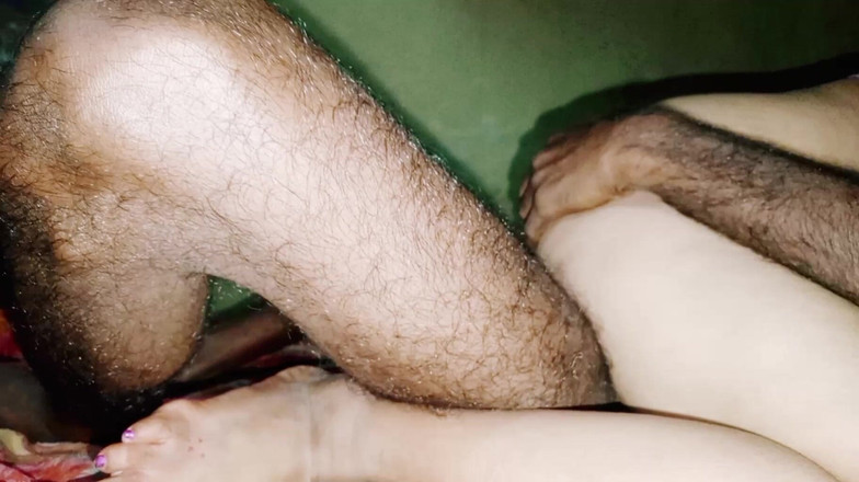 Treblsex: Když manžel není doma, švagrová je u švagra.